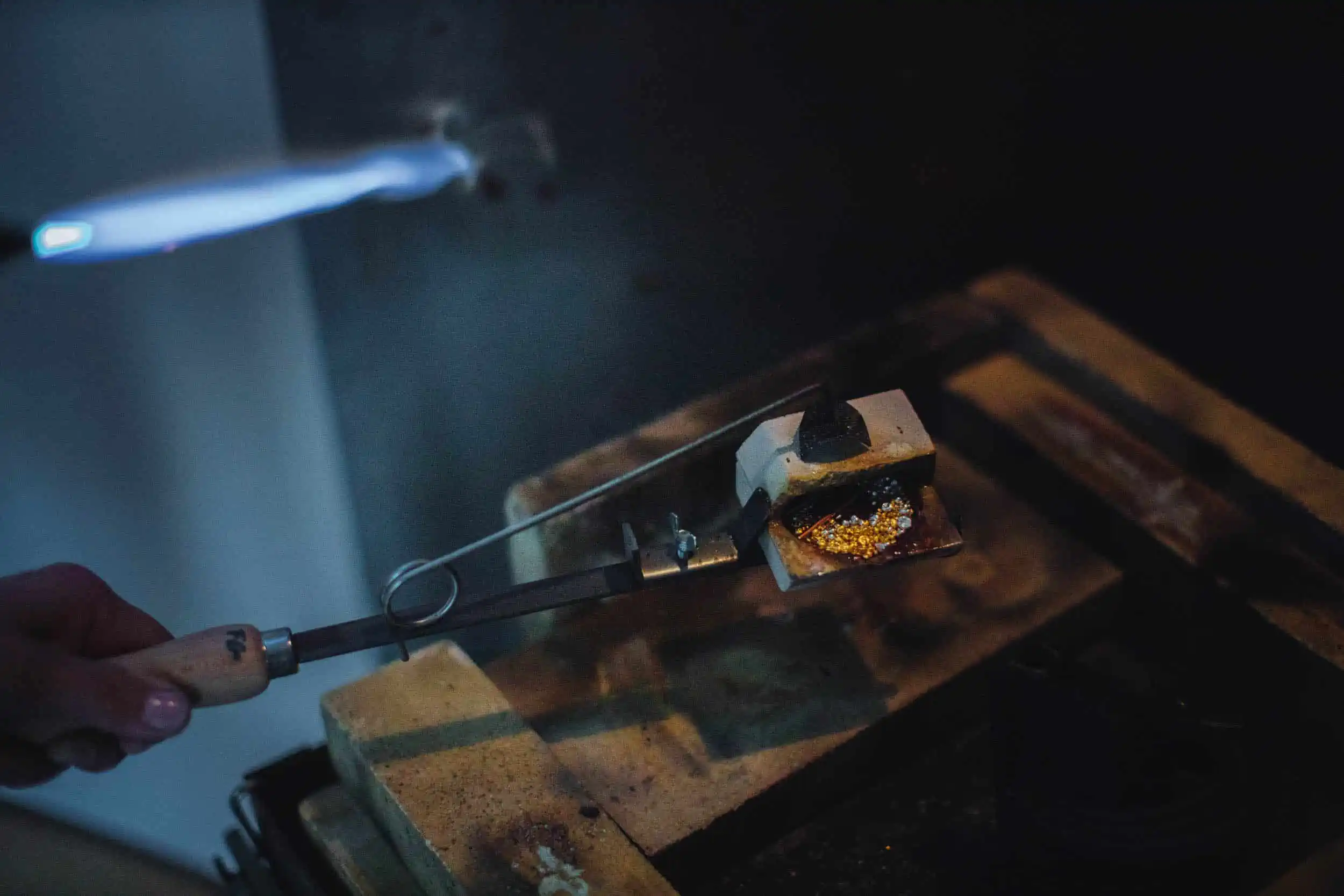 Sabine Wissen Goldschmiede Salem 08 Schmelzen3_EDE1150